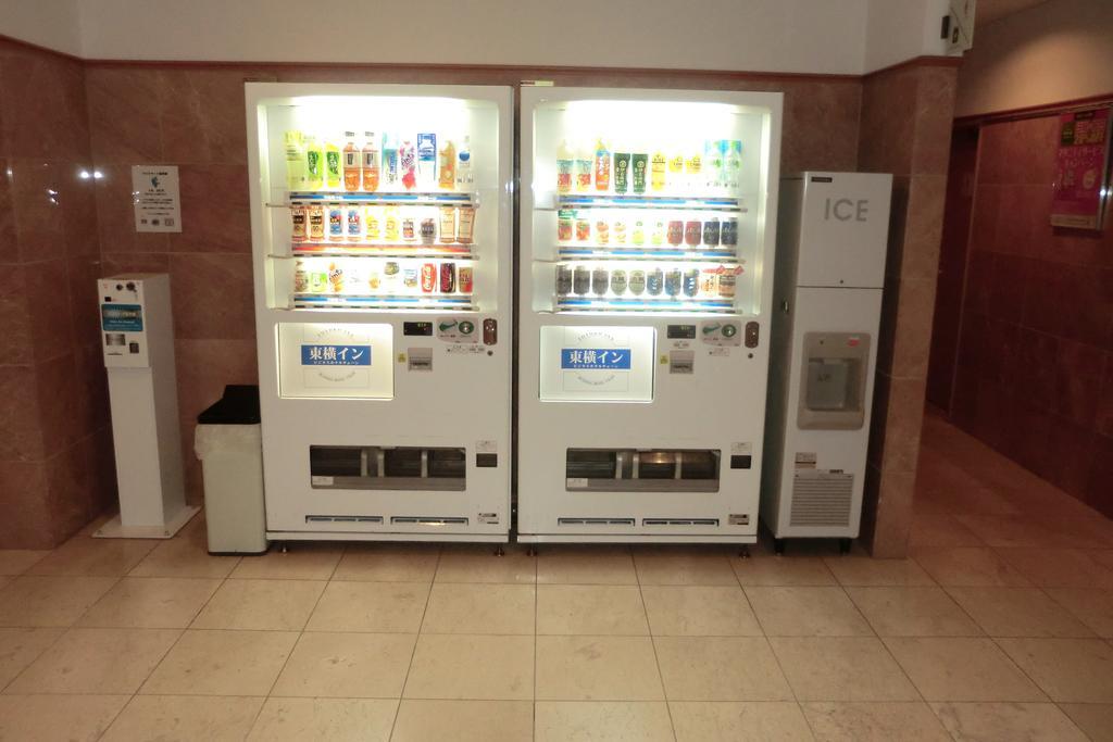 Toyoko Inn Shin-Osaka-Eki Higashi-Guchi Buitenkant foto